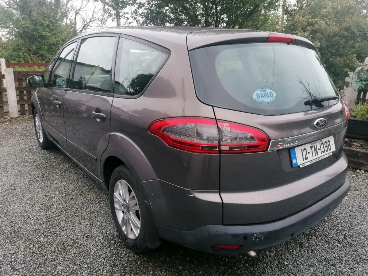 Car - Image 3
