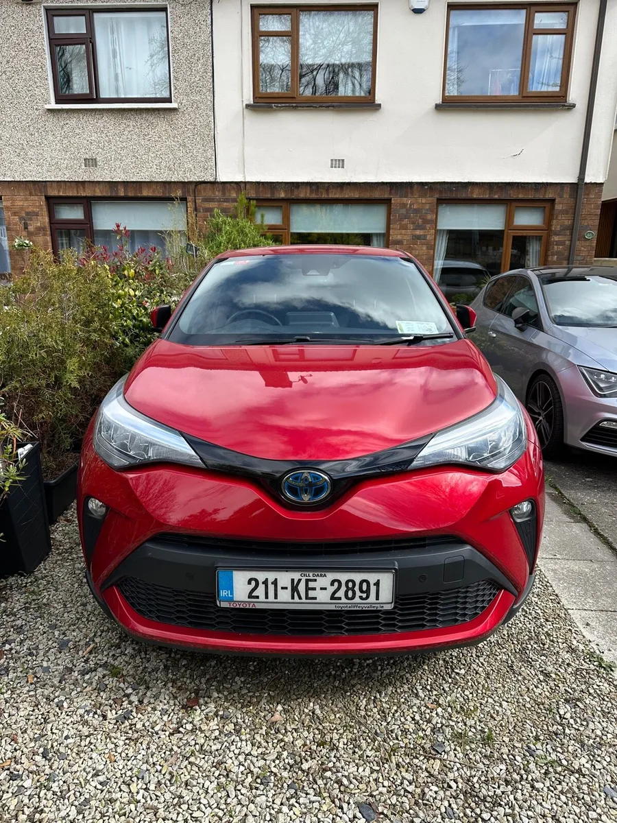 Toyota C-HR Hybrid Sport 2021 - Image 2