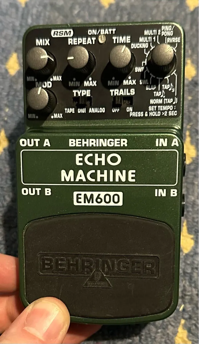 Behringer EM600 Echo Machine - Image 1