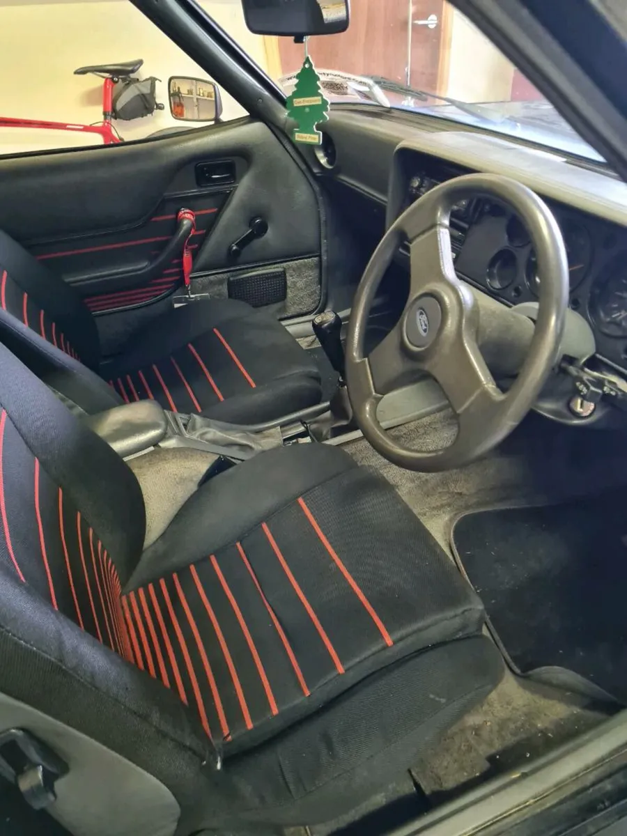 Ford capri 2.0 S - Image 3