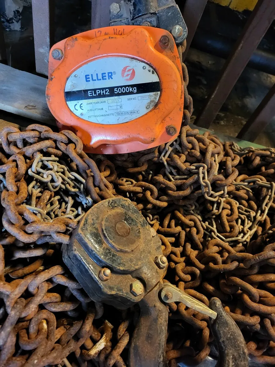 2x 5 Tonne Chain hoist