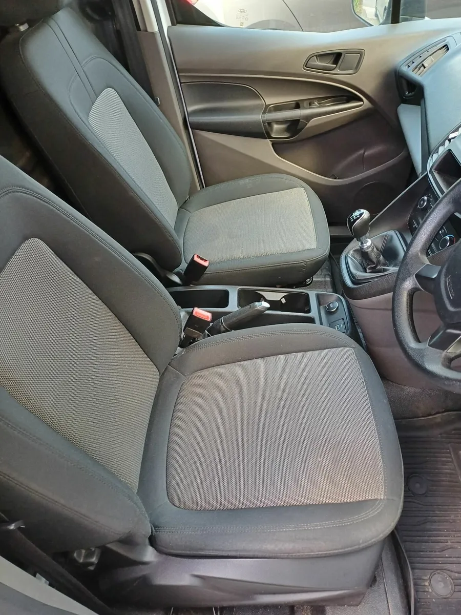 Ford Transit 2019 - Image 2