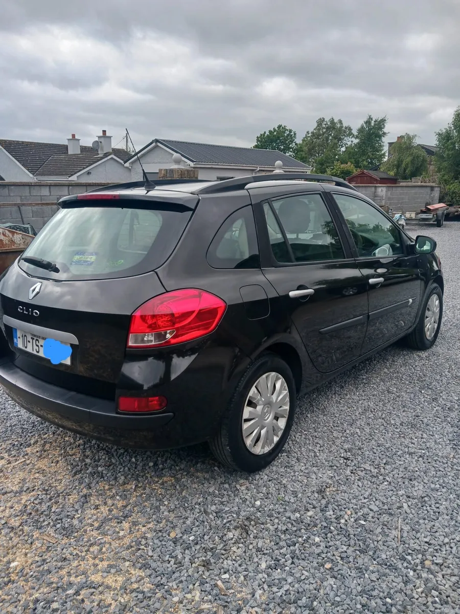 Renault Clio - Image 2