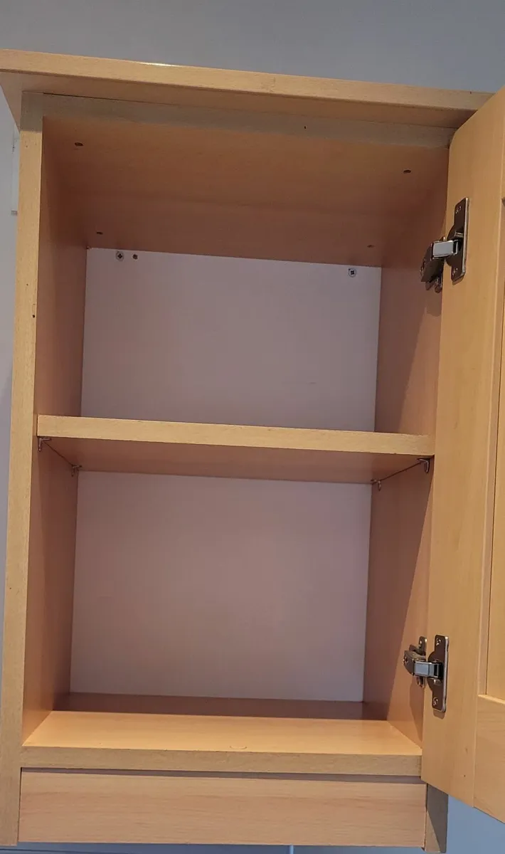 Free cupboard - Image 3