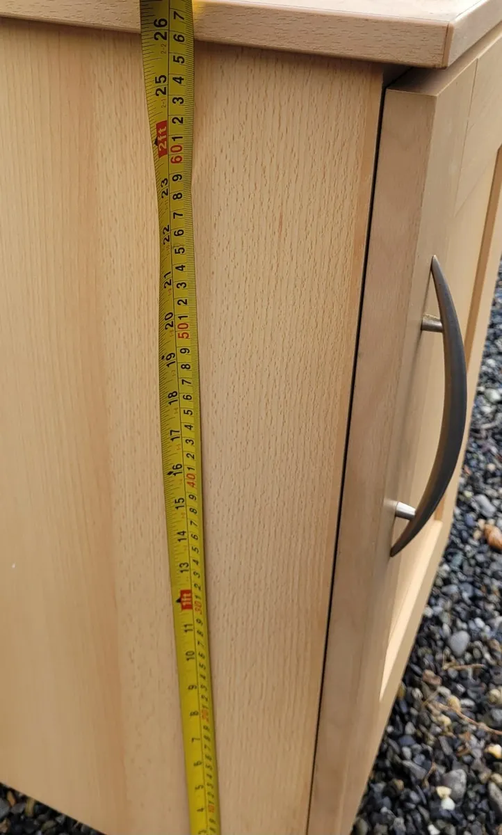 Free cupboard - Image 4