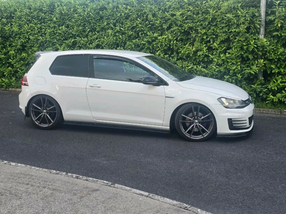 Vw GOLF GTD DSG - Image 1