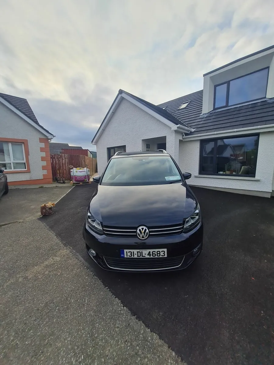 Volkswagen Touran 2013 - Image 1