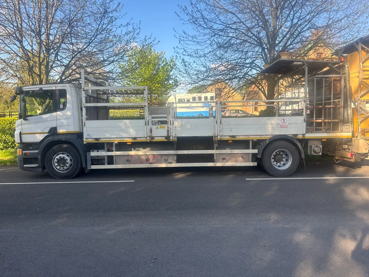 Scania p230 crash cushion low kms - Image 4