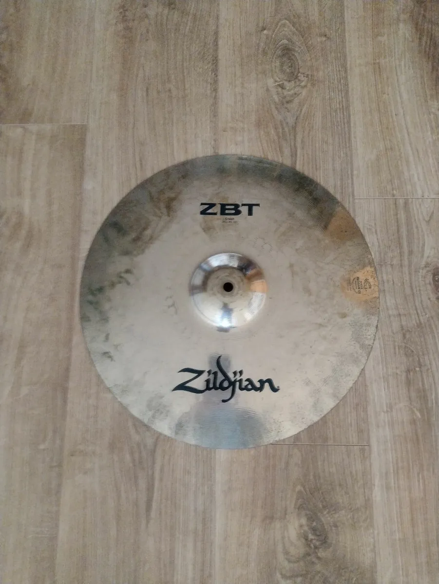 Zildjian Crash Cymbal.