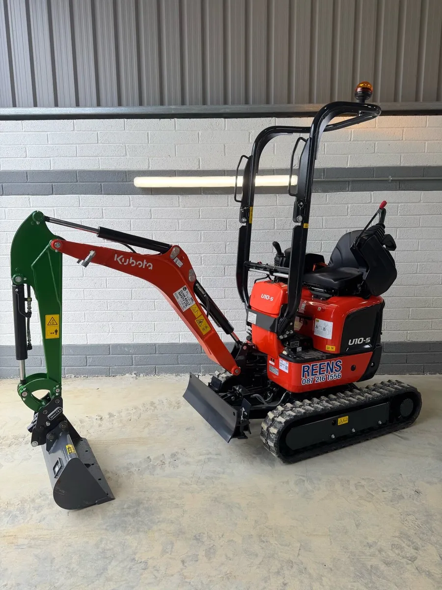 Micro diggers and track dumper hire - Image 3