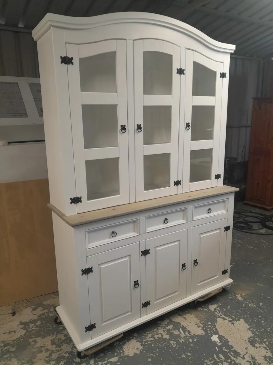Cabinet - Image 2
