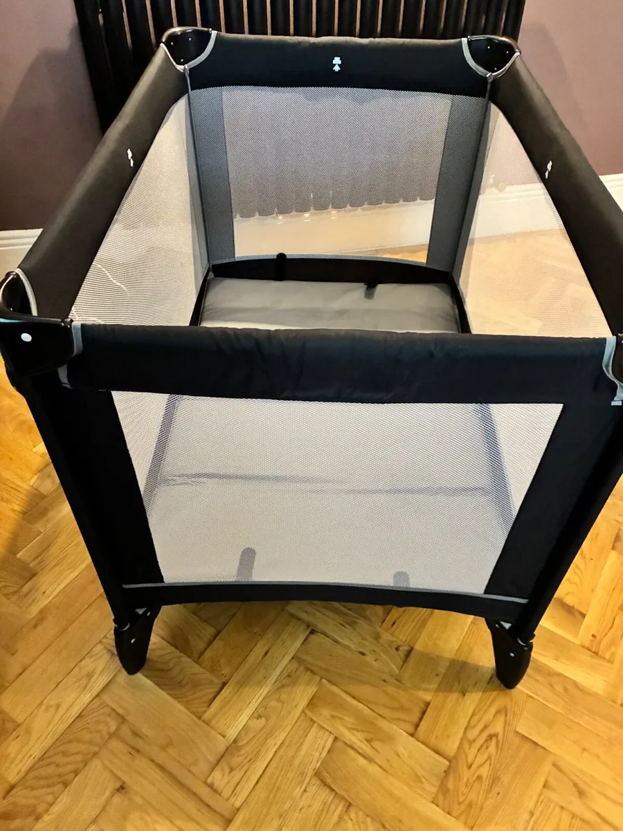 Travel cot - Image 3