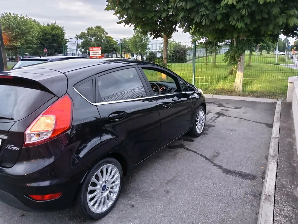 Ford Fiesta 1.0 ecoboost titanium 2013 - Image 3