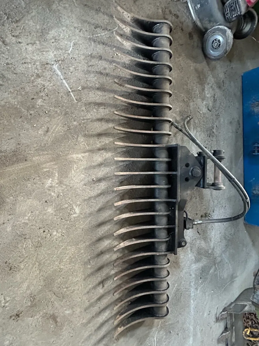 Hydraulic 6ft rake - Image 2