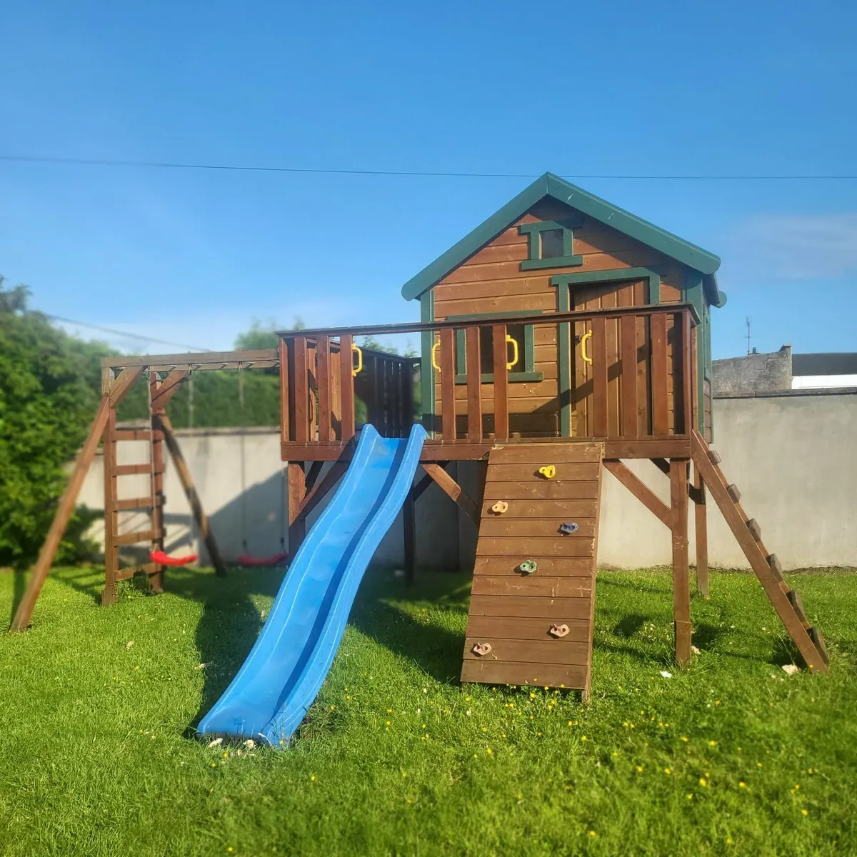 Tree house play house - Image 2