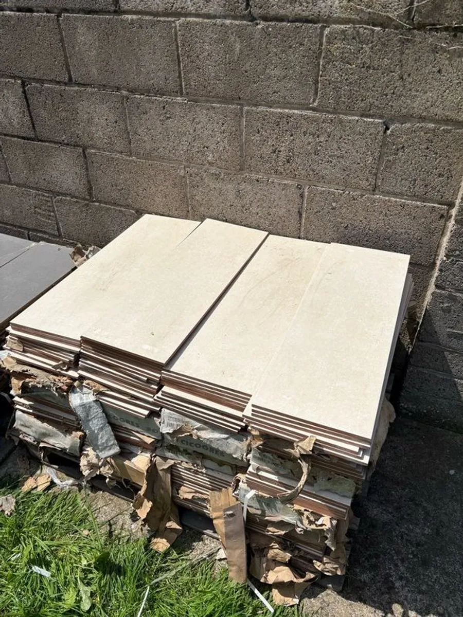 Wall Tiles 35sqmeters - Image 1