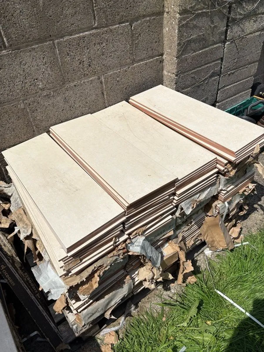 Wall Tiles 35sqmeters - Image 2