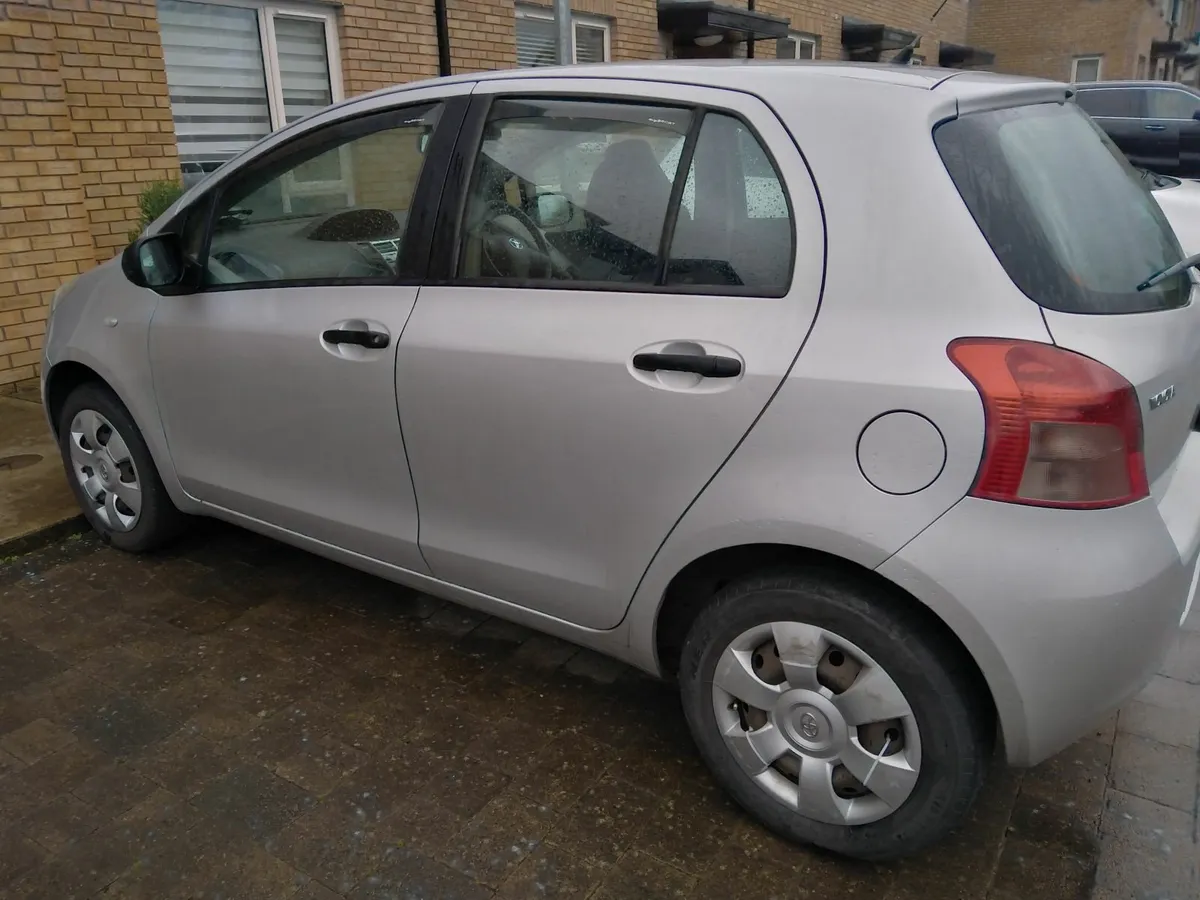 Toyota Yaris 2007 - Image 1