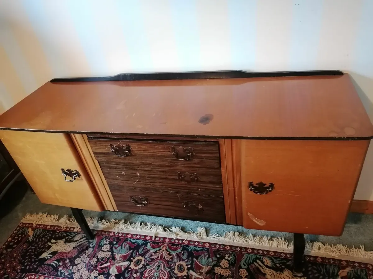 Side Board