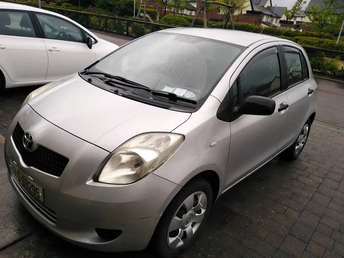 Toyota Yaris 2007 - Image 2