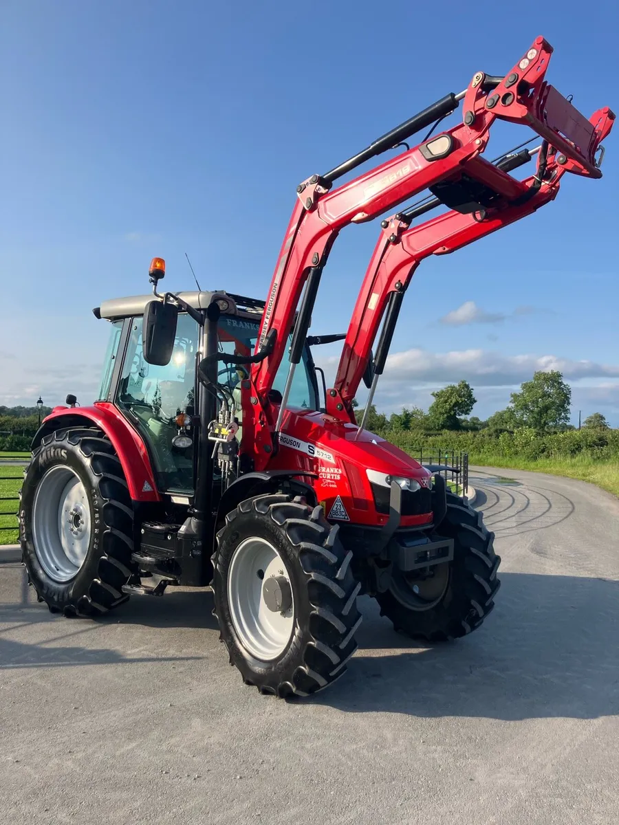 Massey Ferguson 5712S - Image 2