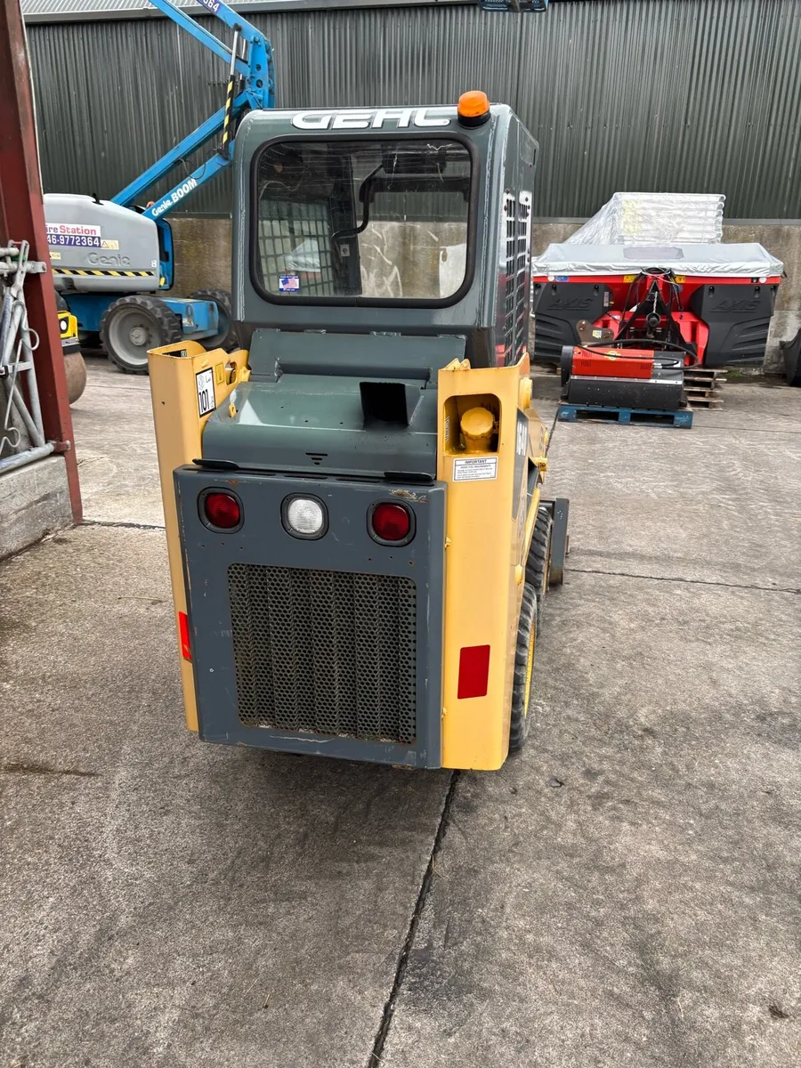 gehl skid steer - Image 2