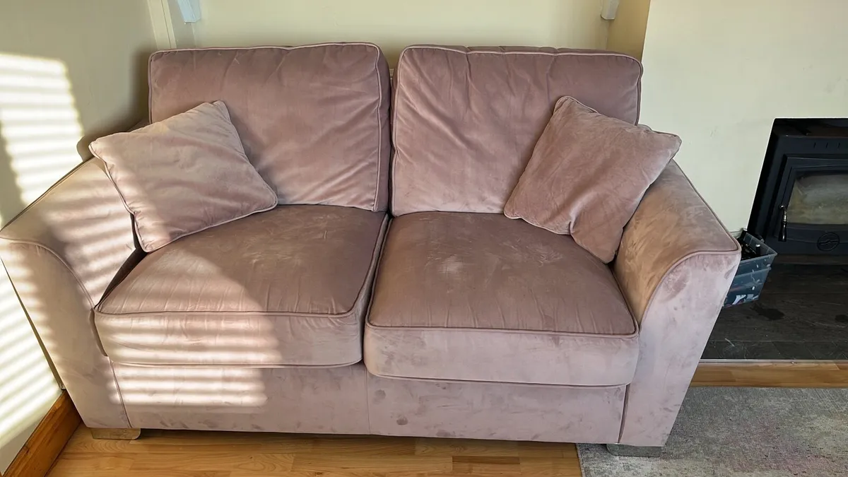 Couch - Image 2