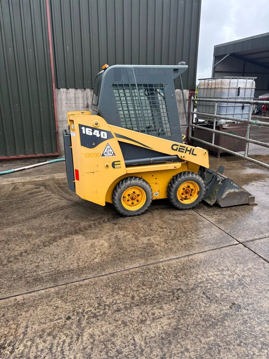 gehl skid steer - Image 4