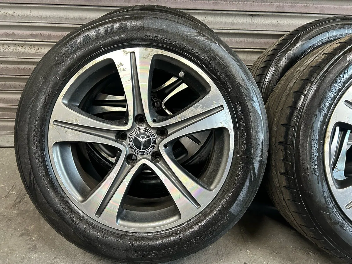 Mercedes E-Class Alloys 17” - Image 4