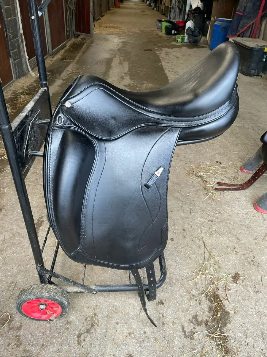 Dressage saddle - Image 2