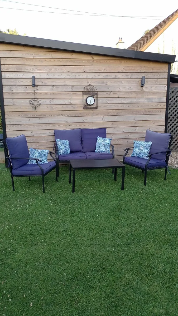 Patio furniture - Image 1