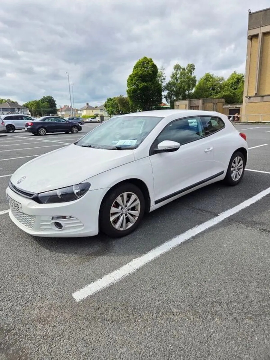 2010 Volkswagen Scirocco - Image 1