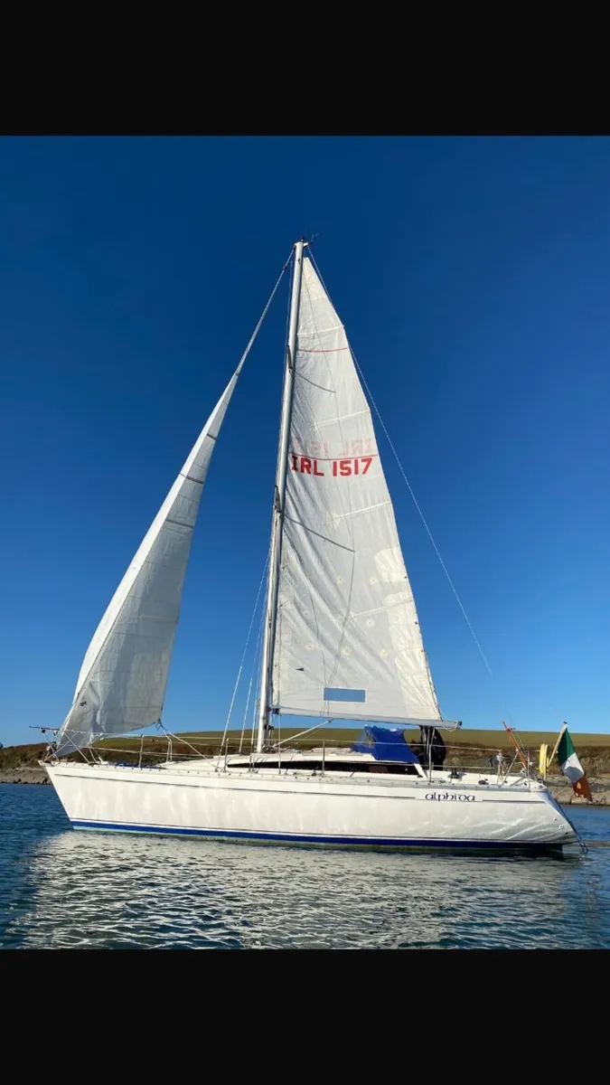Yacht - Image 2