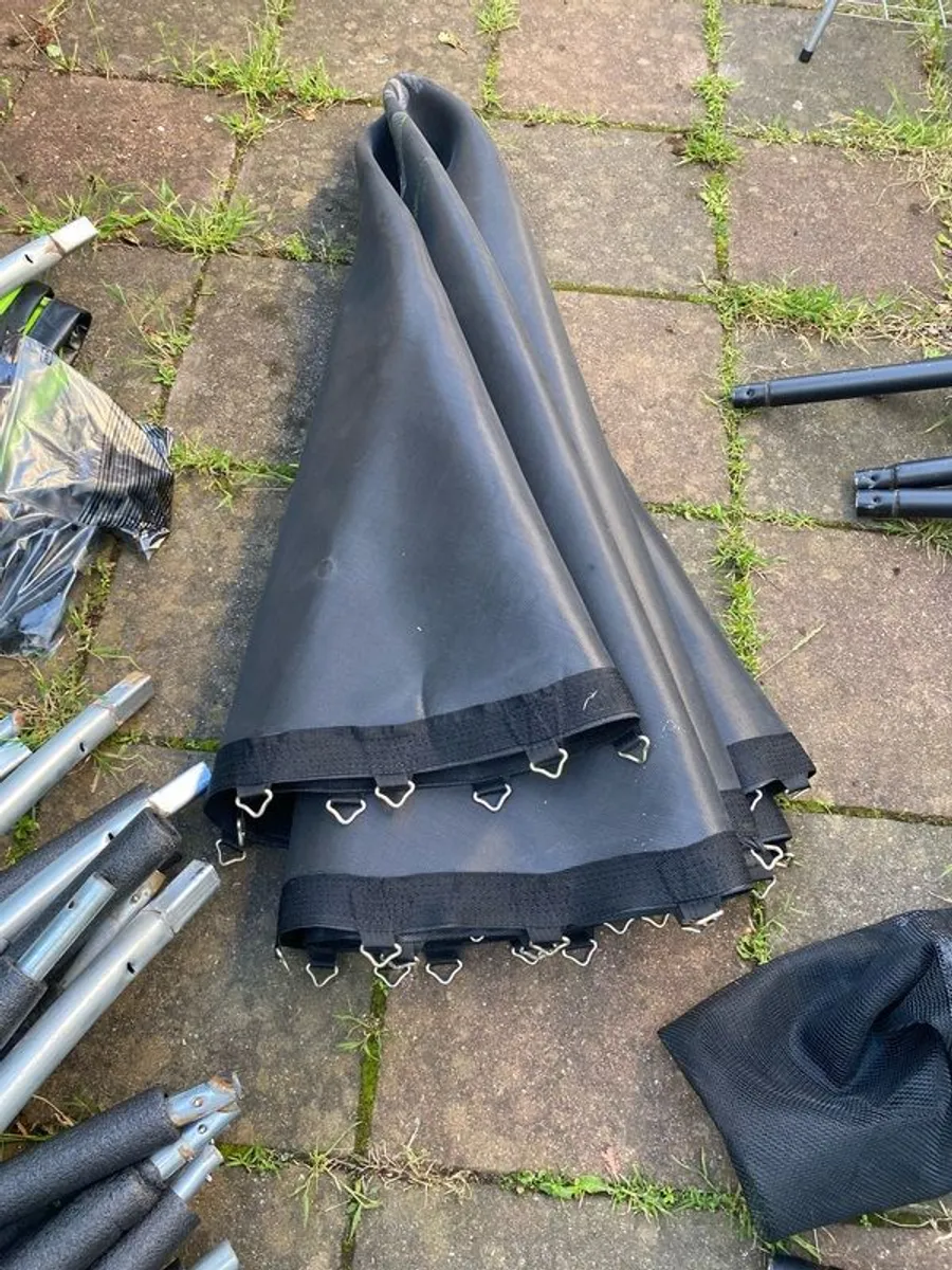 Thorpe 10ft trampoline - Image 3
