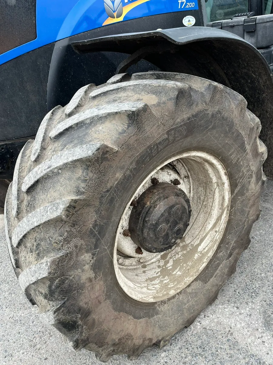 4x Michelin Multibib tyres - Image 2