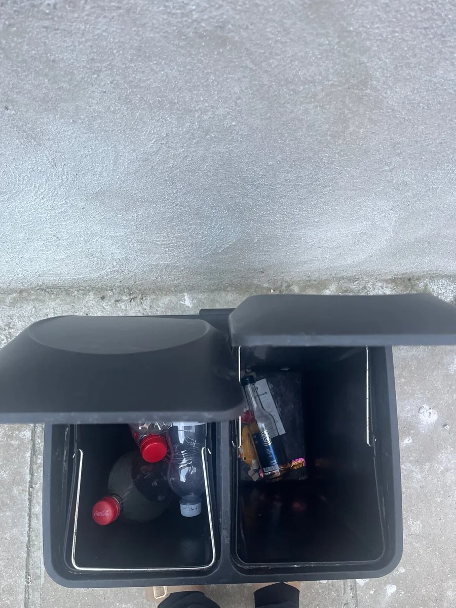 Pedal Bin: 2 compartment 30ltr total capacity - Image 3