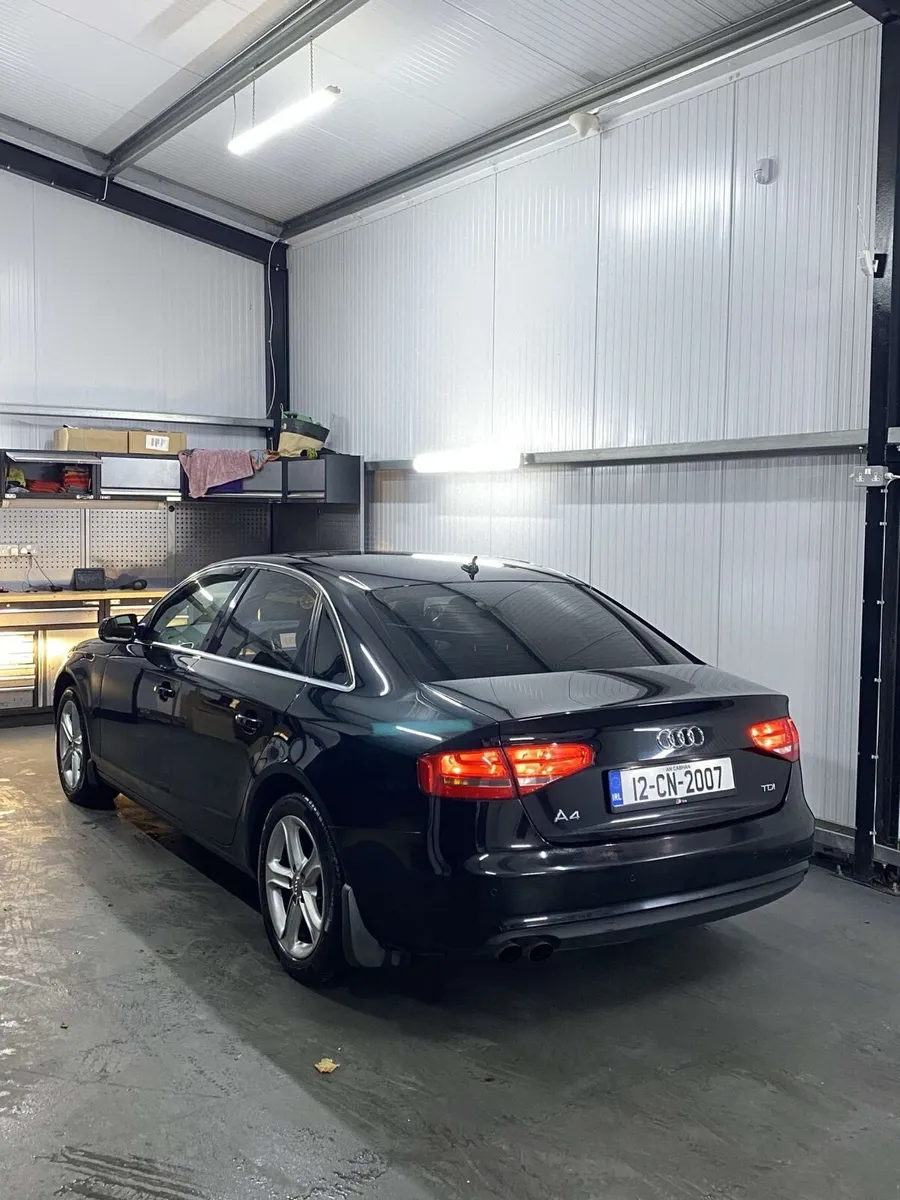 Audi A4 2.0 TDI - Image 2