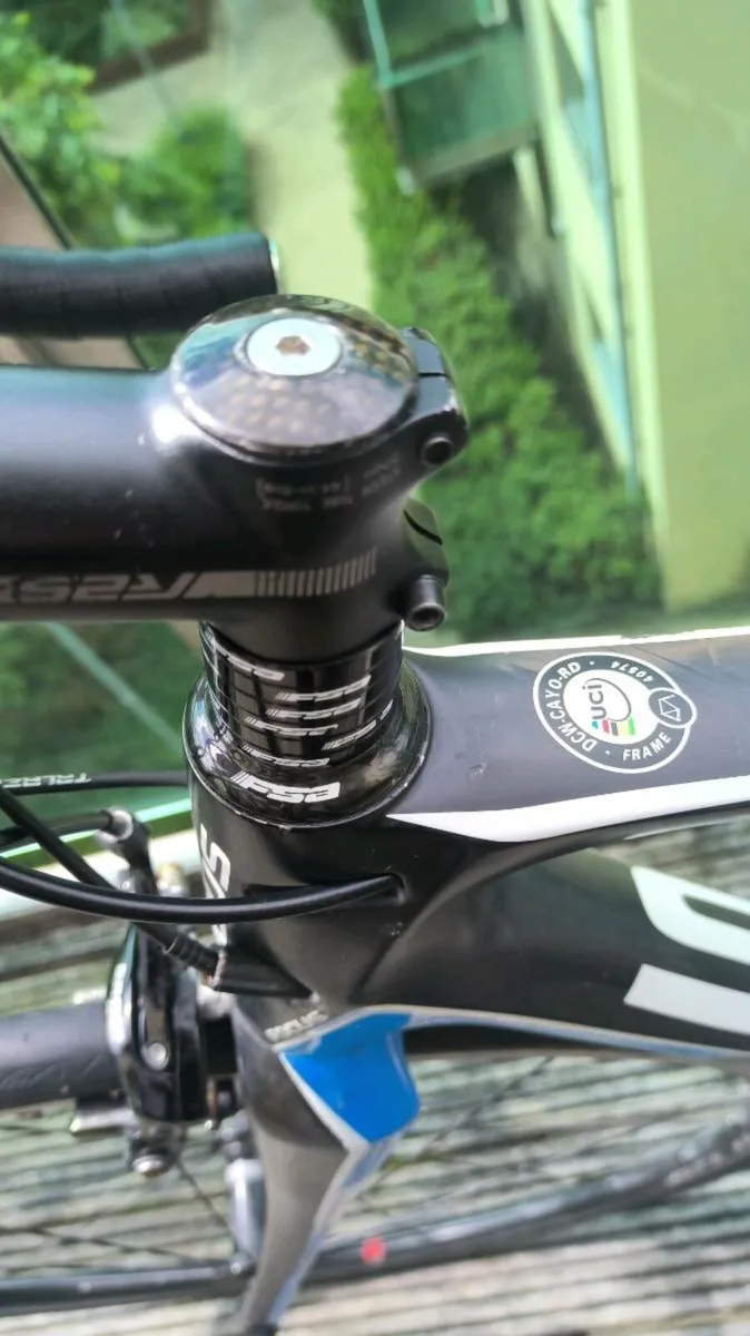 Carbon road bike size M - Image 4