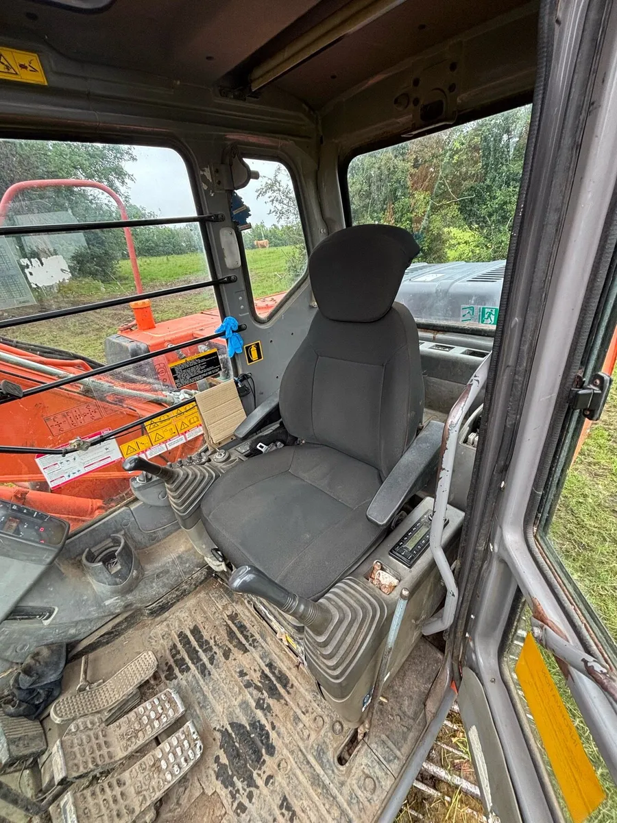 Hitachi 130 - Image 3
