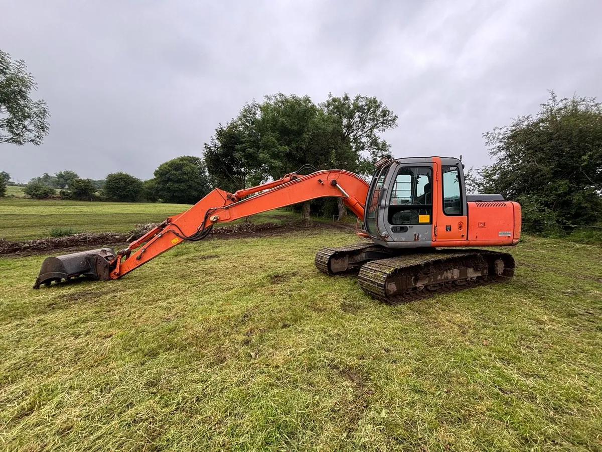 Hitachi 130 - Image 1