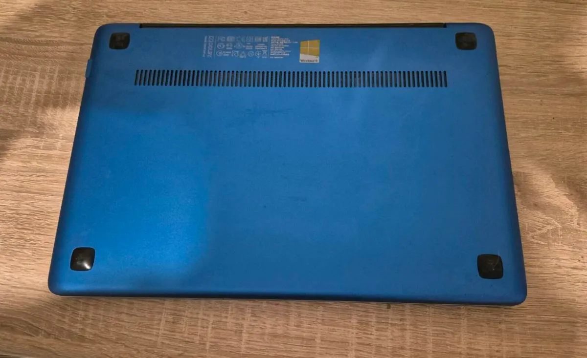 Lenovo U310 Core i3-2365M 4GB 500GB 13.3 Inch Wind - Image 3