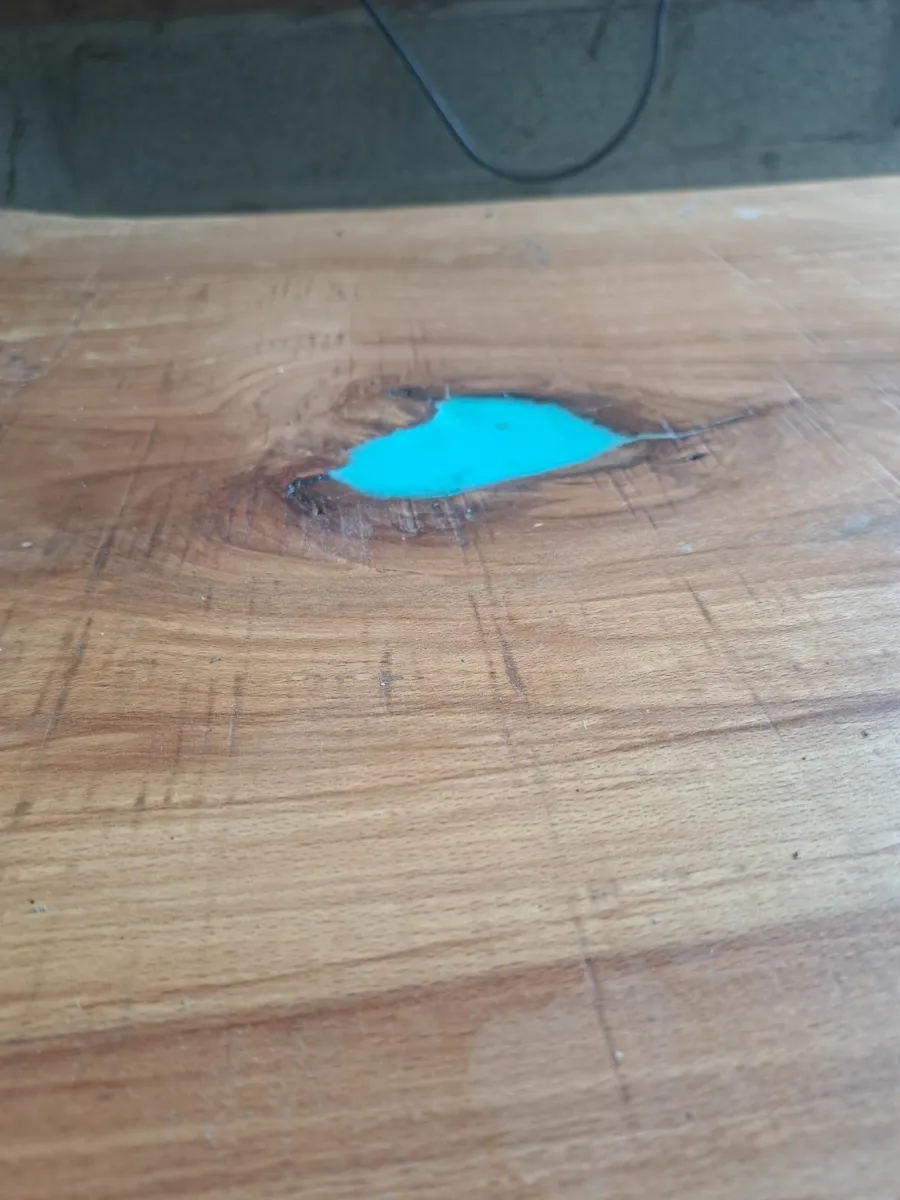 Wood table - Image 1