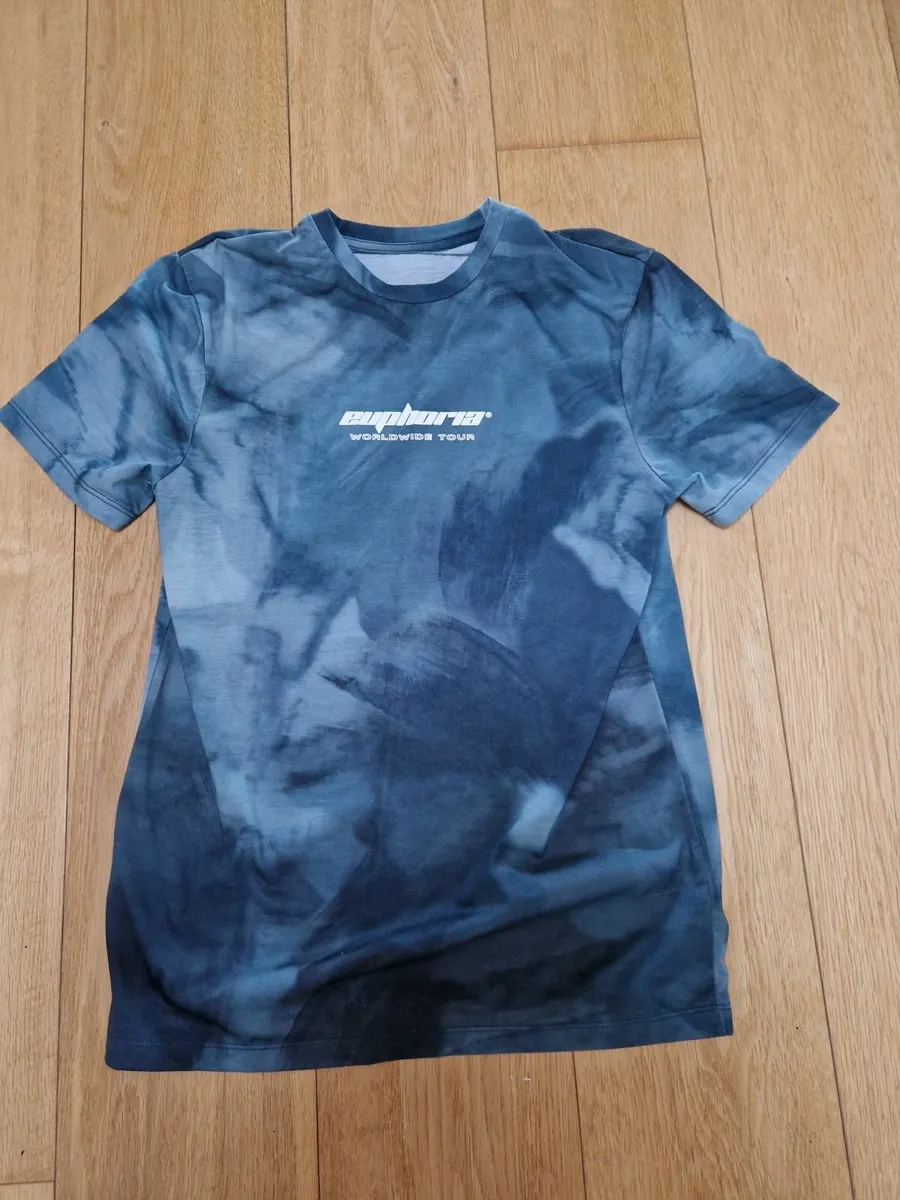 Mens t shirts 4 for 20eur size S - Image 1