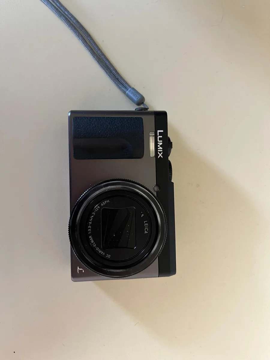 Panasonic DC-TZ90/ZS70 Camera - Image 1