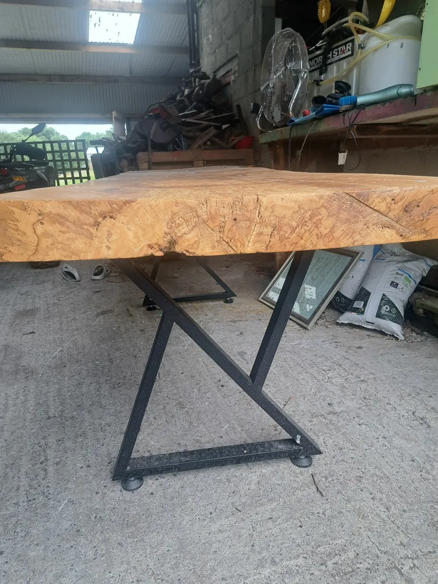 Wood table - Image 4