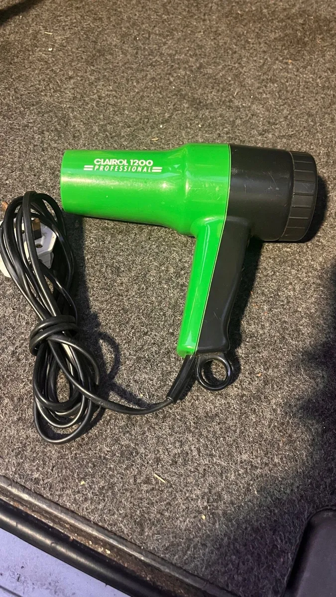 Clairol 1200 Professional Hairdryer - Image 2