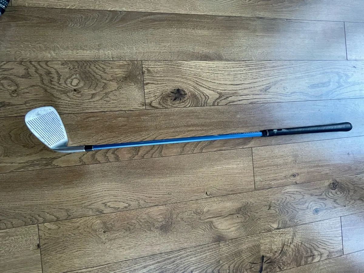 Childrens golf clubs right handed - Image 4