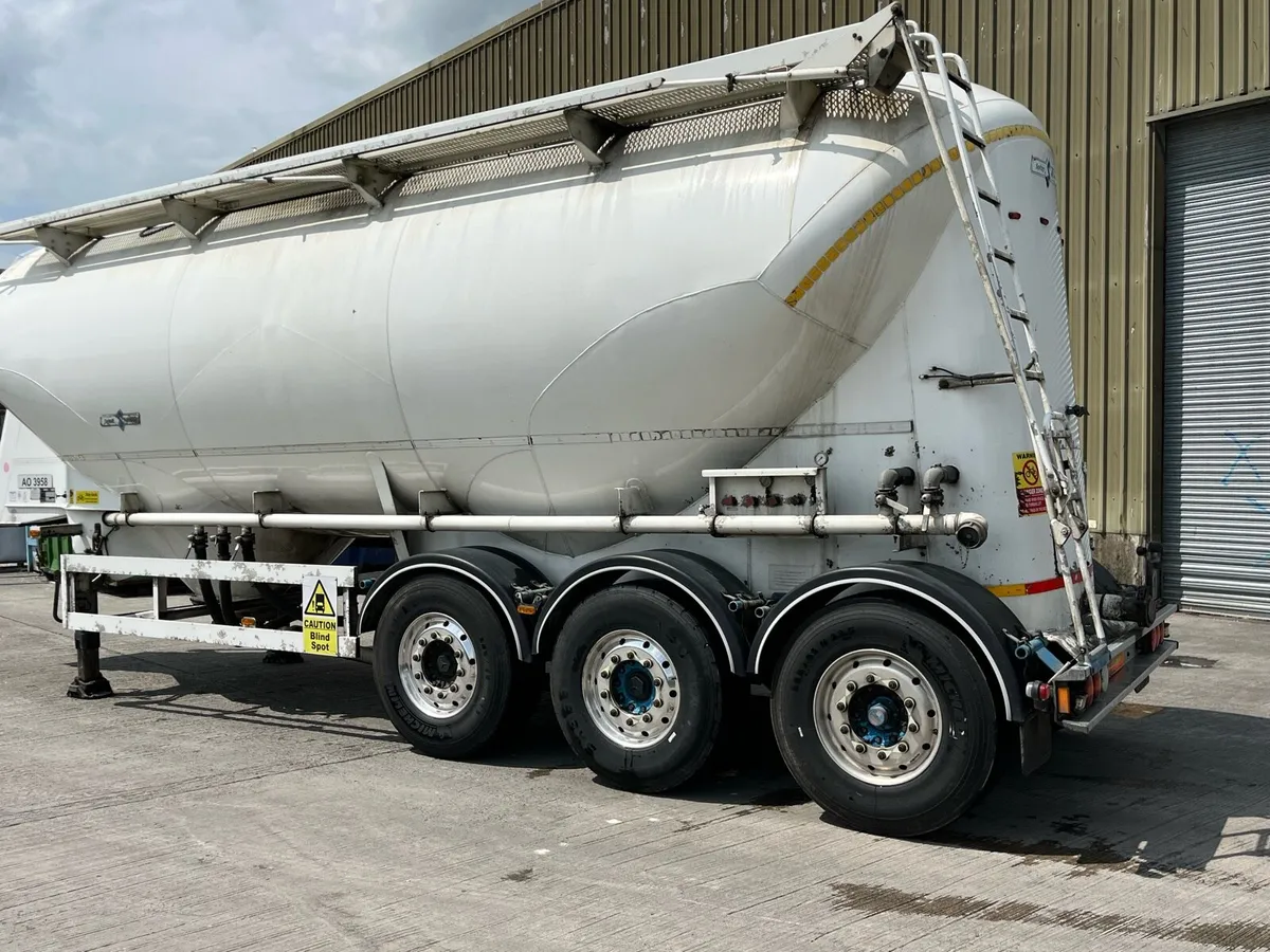 SPITZER Powder tank alu 37 m3 - Image 4