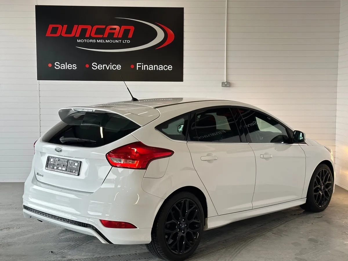 Ford focus zetec s top spec - Image 4