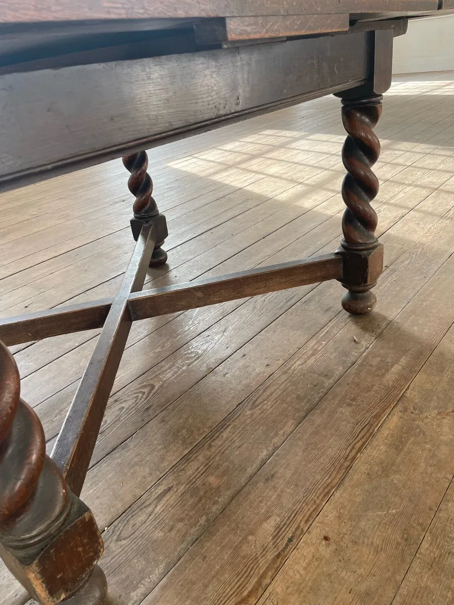 Antique dining table - Image 4